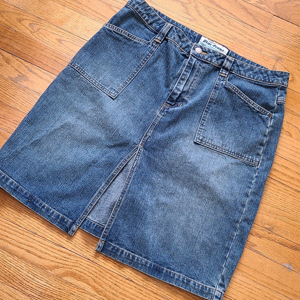 Denim Skirt Retro Style Old Navy Sz 14 100%Cotton..patch pockets & front slit